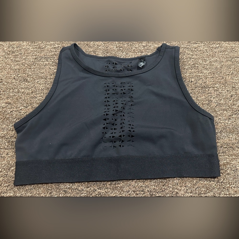 EUC Vina M Black Cropped Tank Top Sleeveless shirt blouse womens